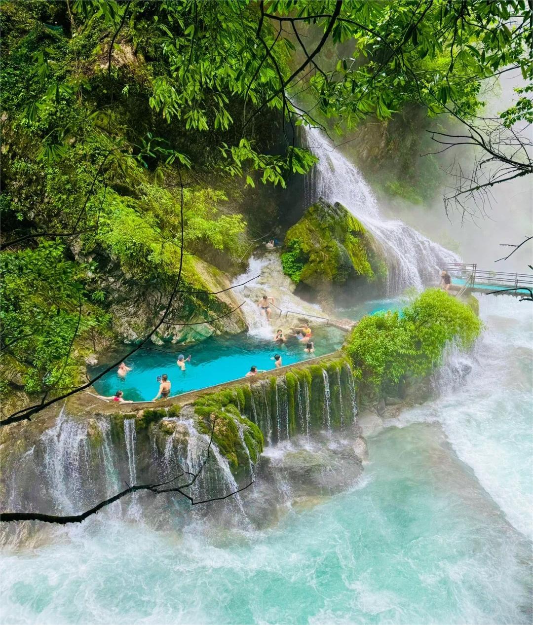 Hot springs in Sichuan