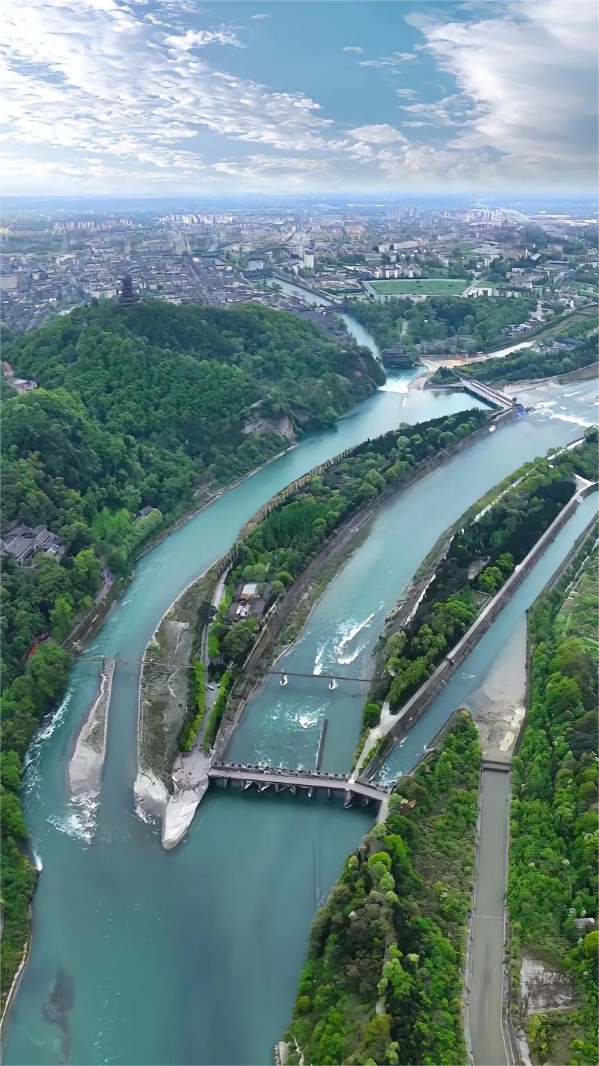 โครงการอนุรักษ์น้ำ Dujiangyan มีประวัติยาวนานถึง 2,250 ปี