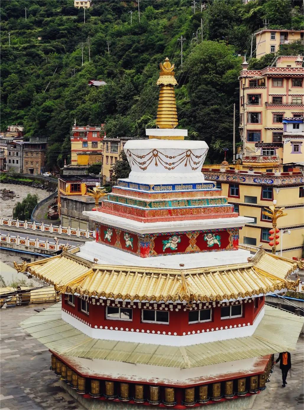 Yajiang County, Ganzi Tibetan Autonomous Prefecture, Sichuan Province